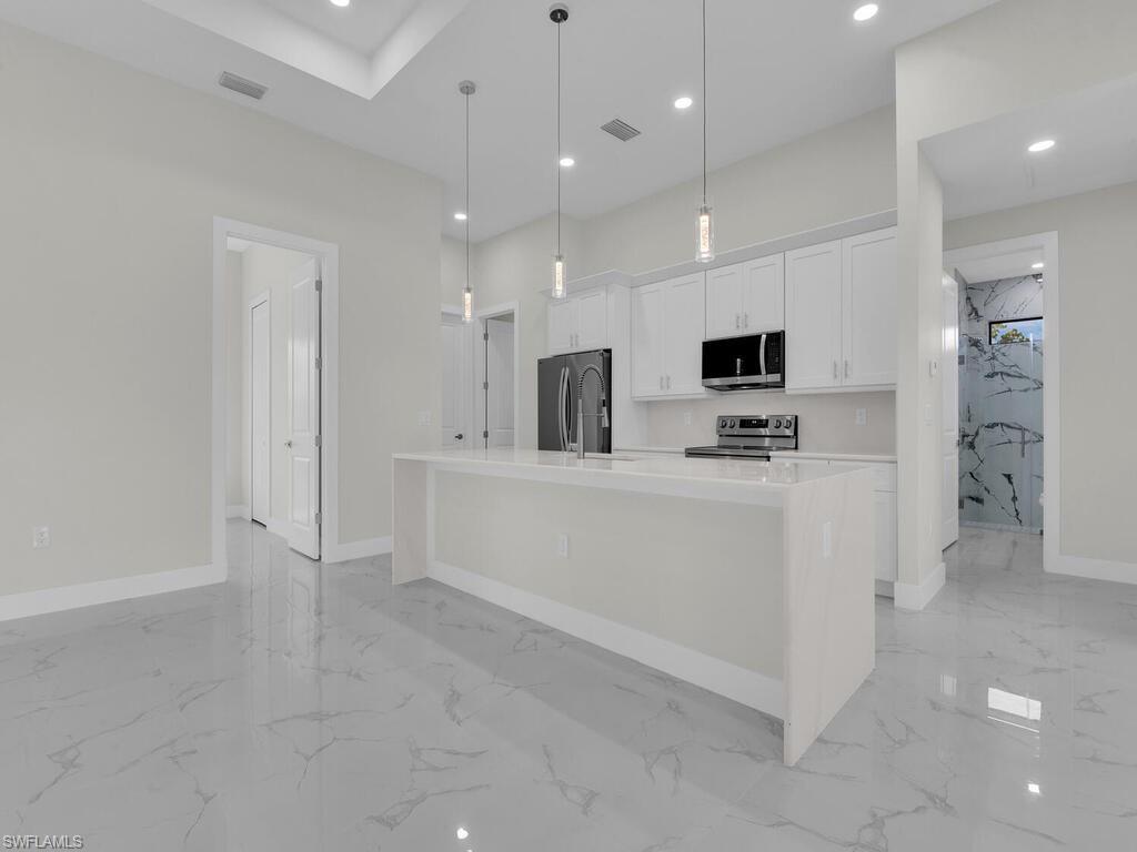 503 Lincoln BLVD