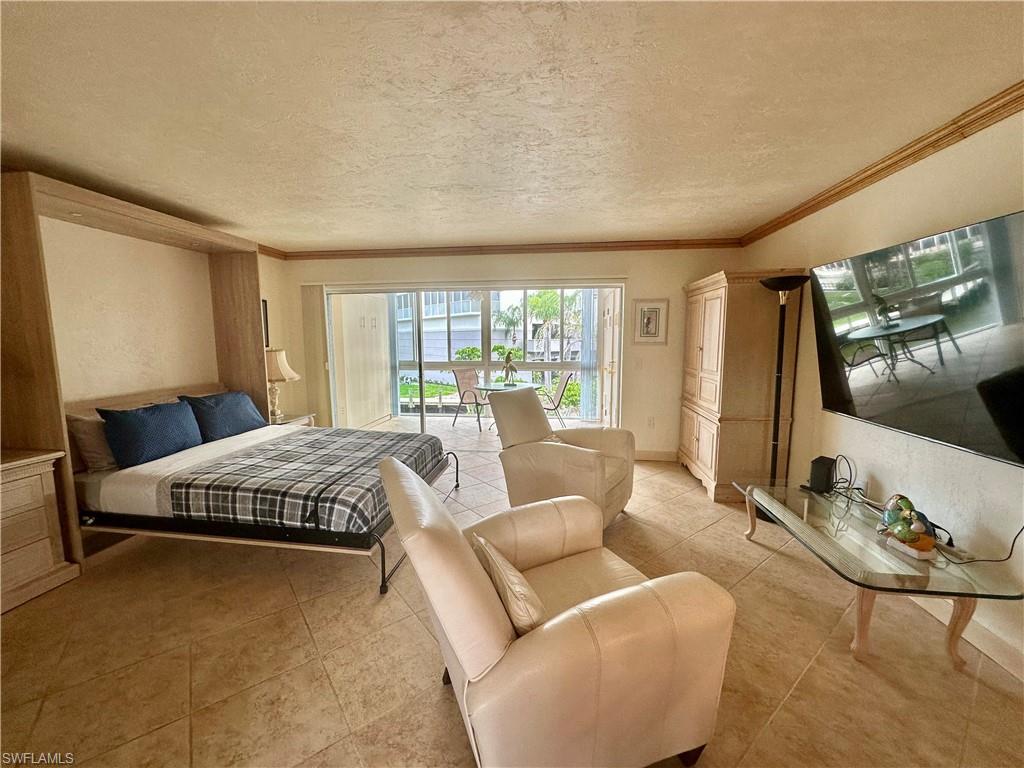 377 Vanderbilt Beach RD # 103