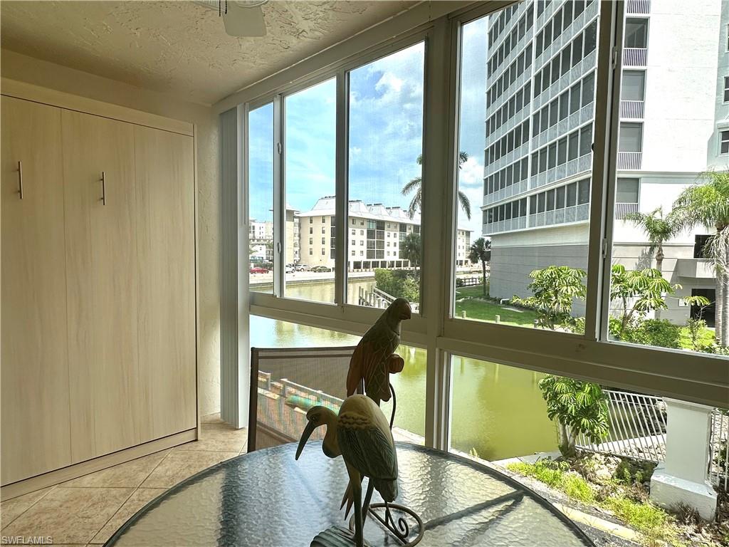 377 Vanderbilt Beach RD # 103
