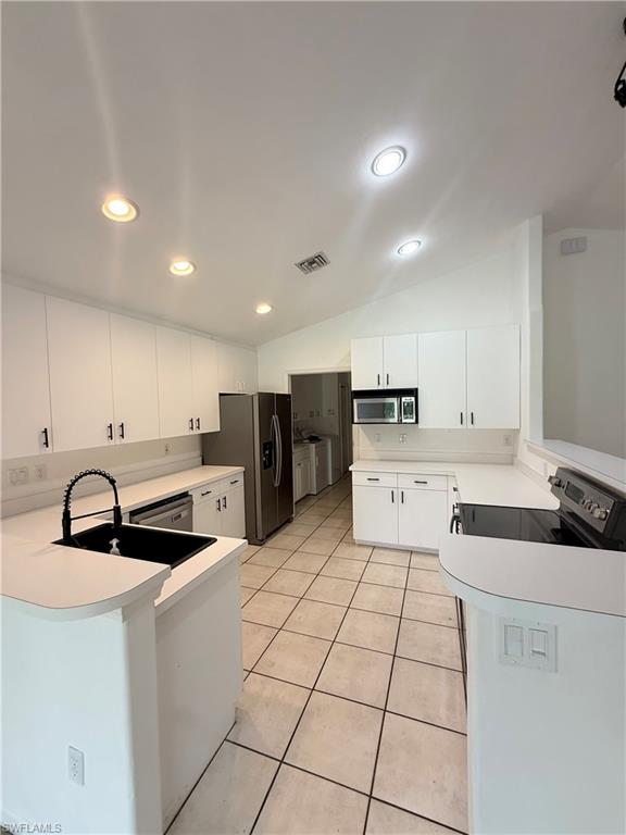 7532 Cameron CIR