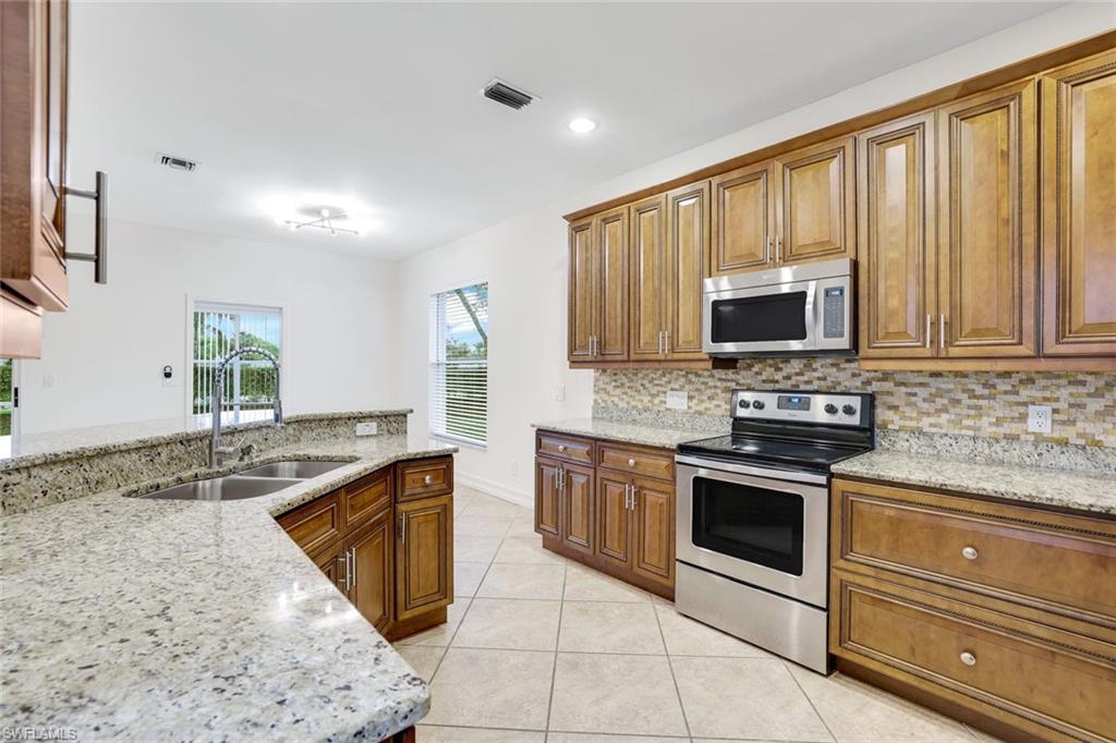 238 Stanhope CIR