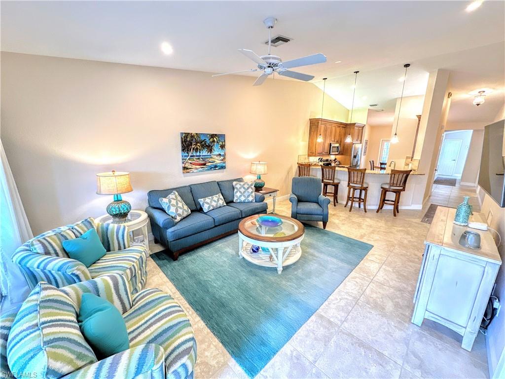 7066 Barrington CIR # 201
