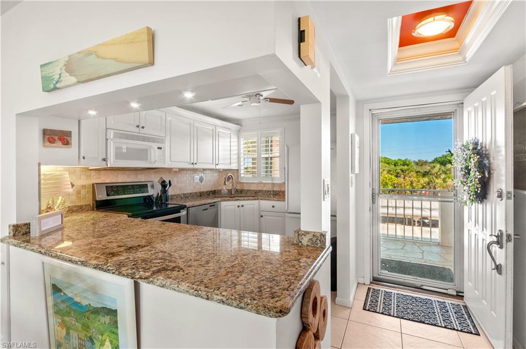 21 High Point CIR E # 308