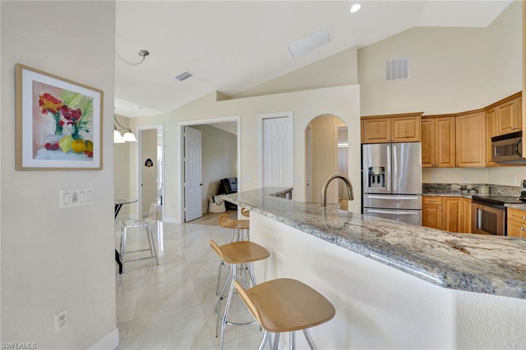628 Hernando DR