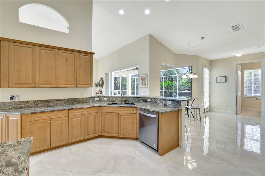 628 Hernando DR