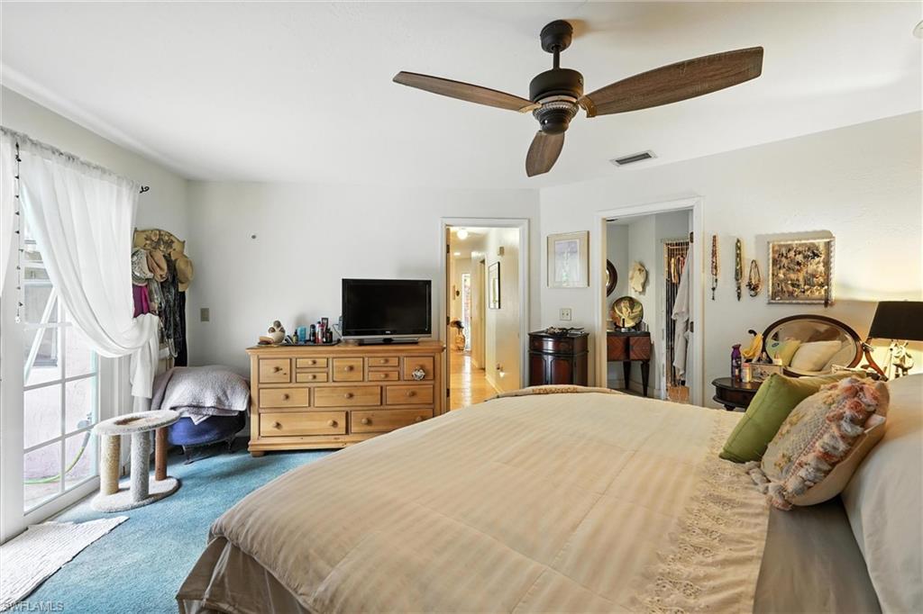 4603 Villa Capri LN