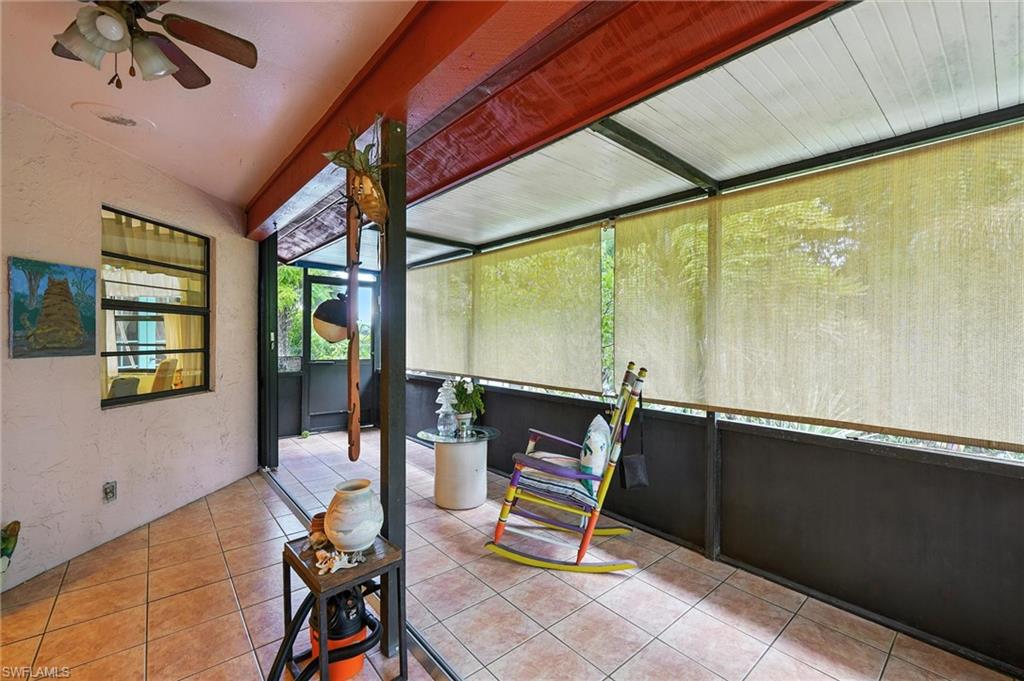 4603 Villa Capri LN