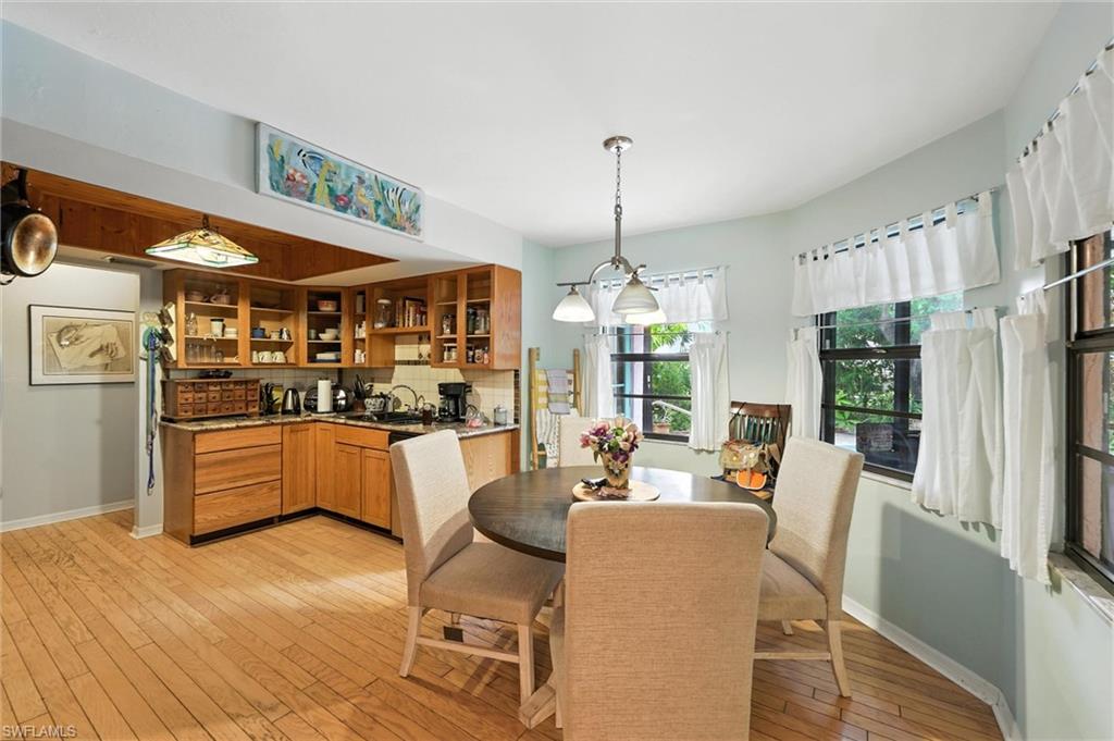 4603 Villa Capri LN