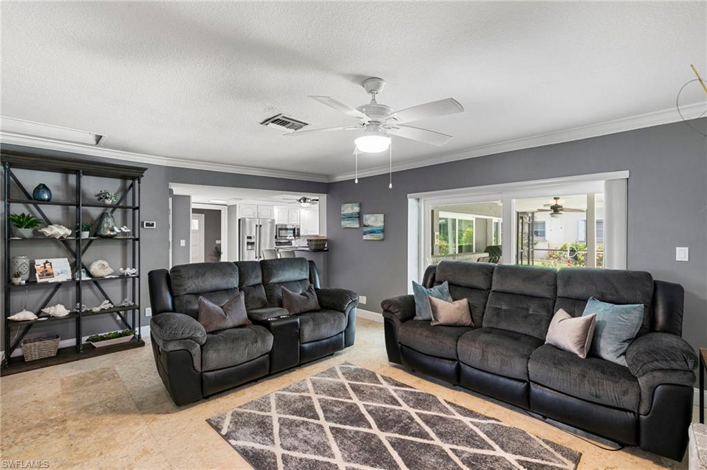 283 Forest Hills BLVD