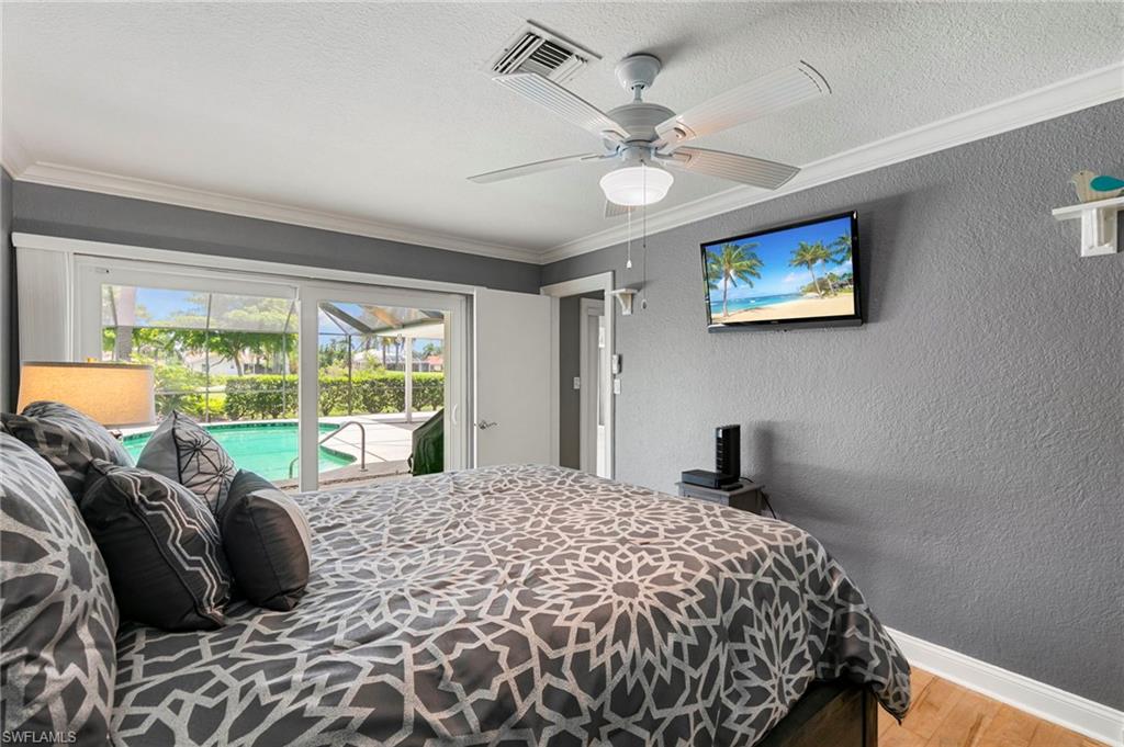 283 Forest Hills BLVD
