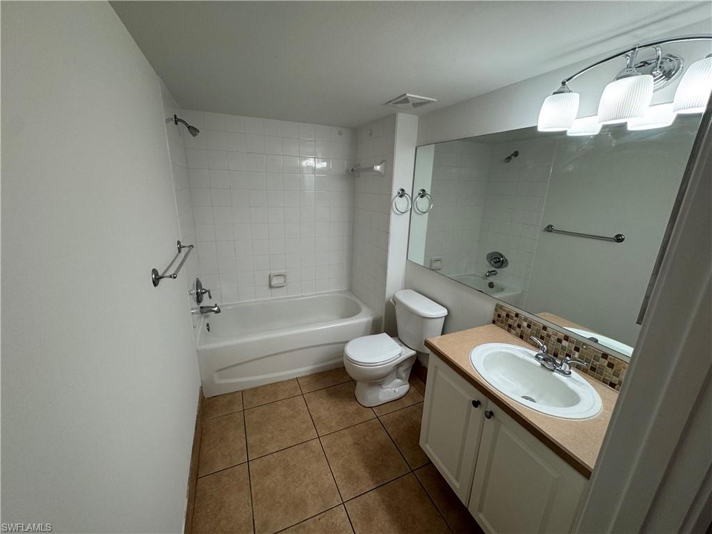 1240 Wildwood Lakes BLVD # 205