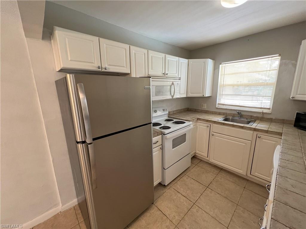 4290 Gulfstream DR # 16