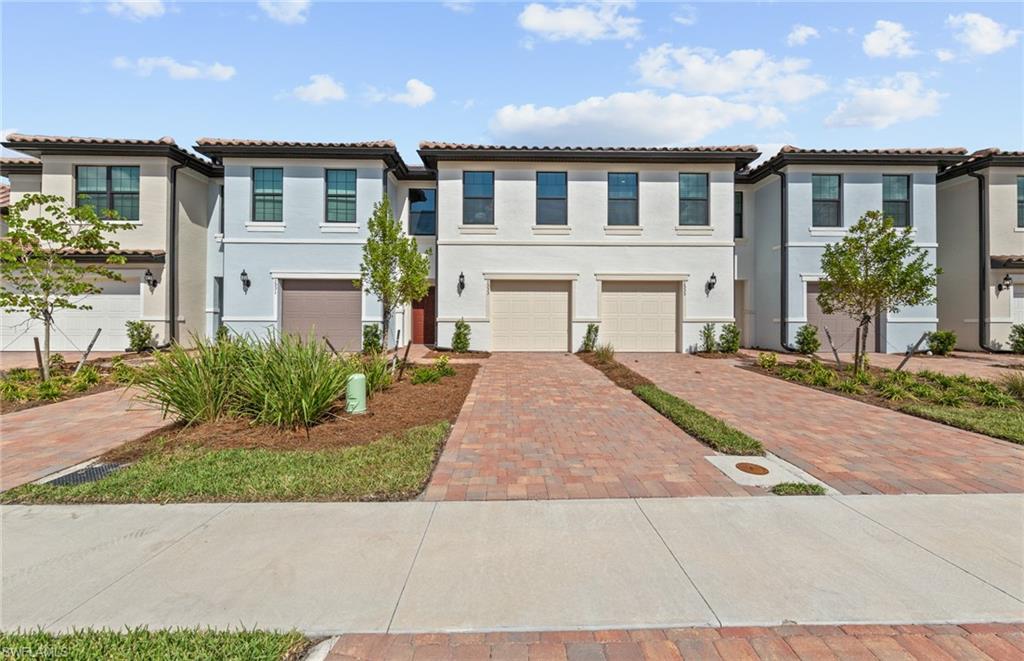 1587 Lake Jessup CIR
