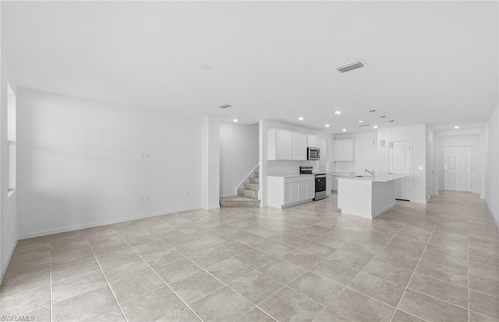 1587 Lake Jessup CIR