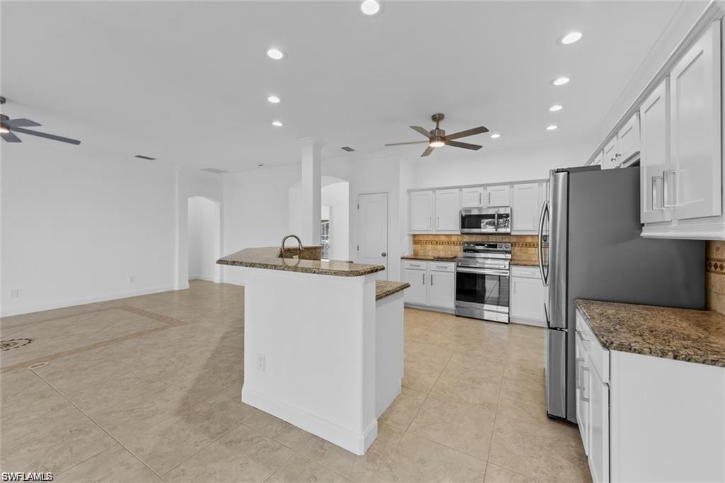 831 SW 5th TER