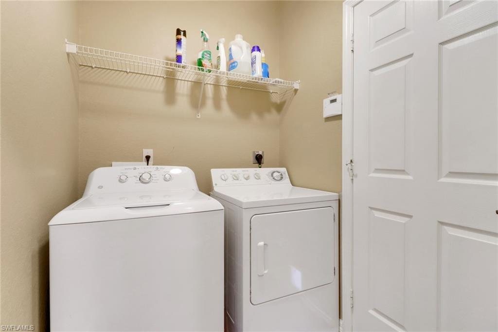 7585 Meadow Lakes DR # 401