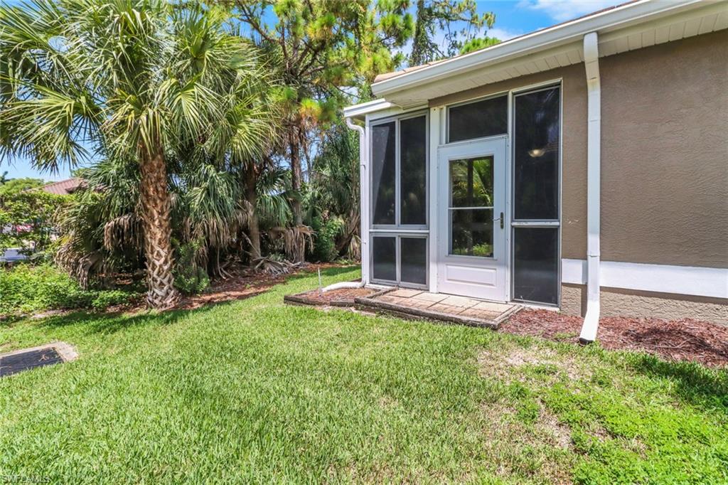 7585 Meadow Lakes DR # 401