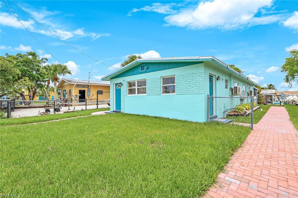 527 Goodland DR W