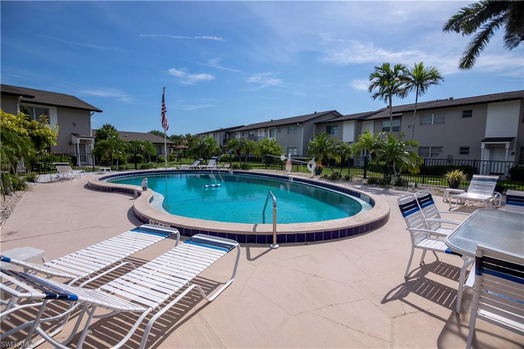 180 Cypress WAY E # B212