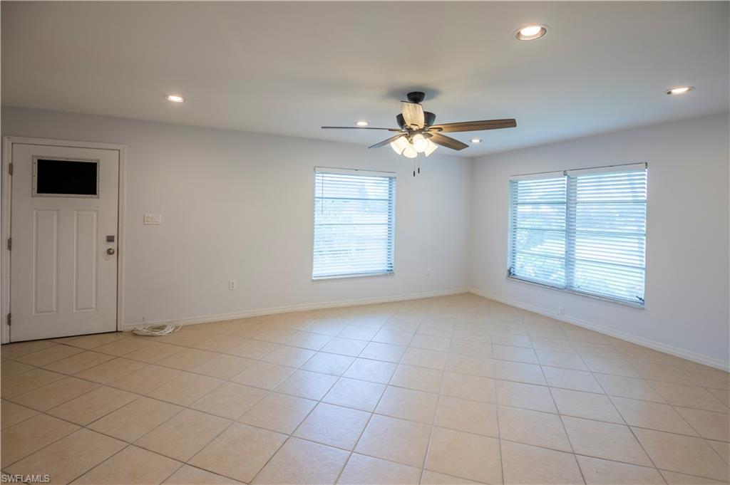 180 Cypress WAY E # B212