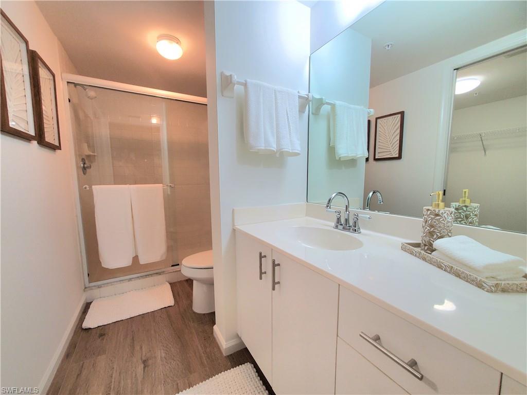 1051 Eastham WAY # 204 Unit: B-204