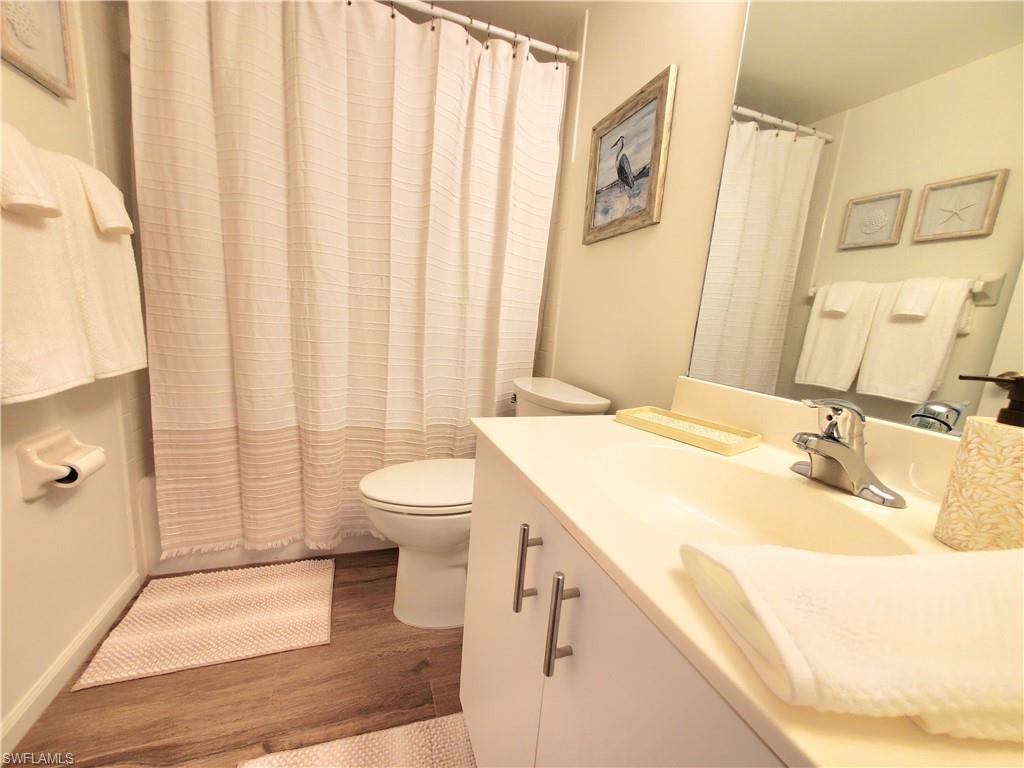 1051 Eastham WAY # 204 Unit: B-204