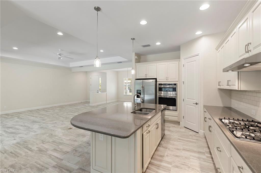21539 Oaks Of Estero CIR
