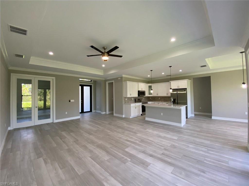 308 Golden Gate BLVD E