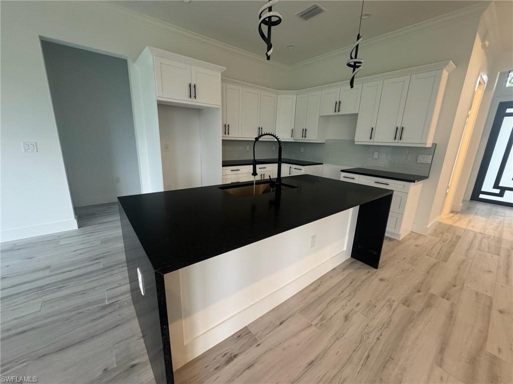 308 Golden Gate BLVD E