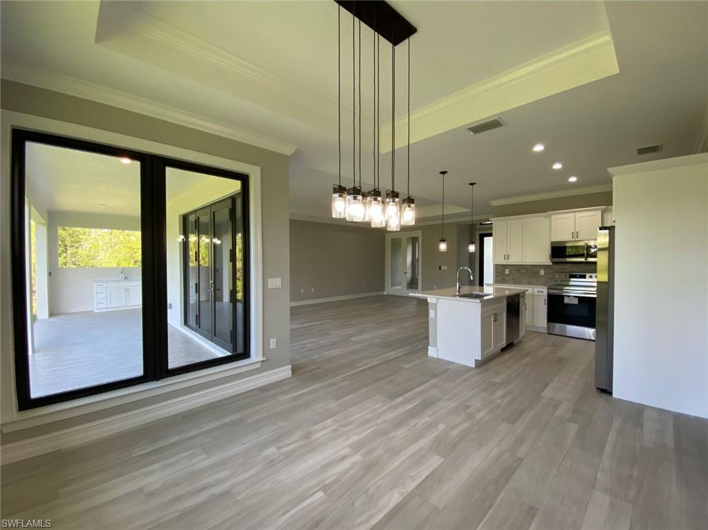 308 Golden Gate BLVD E
