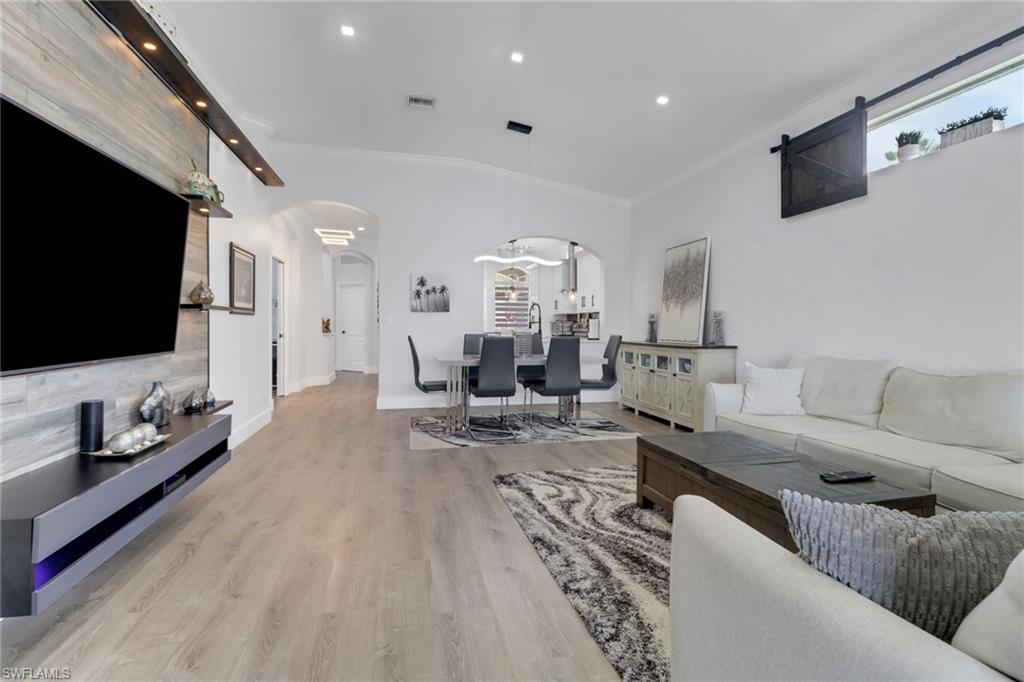 8644 Ibis Cove CIR
