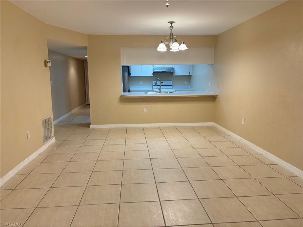 2370 Naples Trace CIR Unit: 7