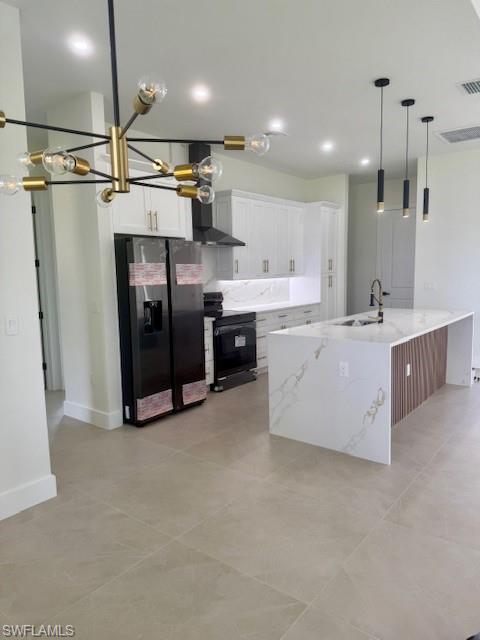 1421 Poinsettia AVE