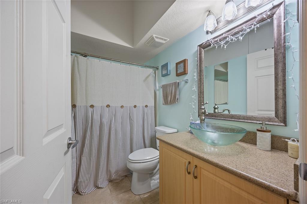 25727 Lake Amelia WAY N # 204