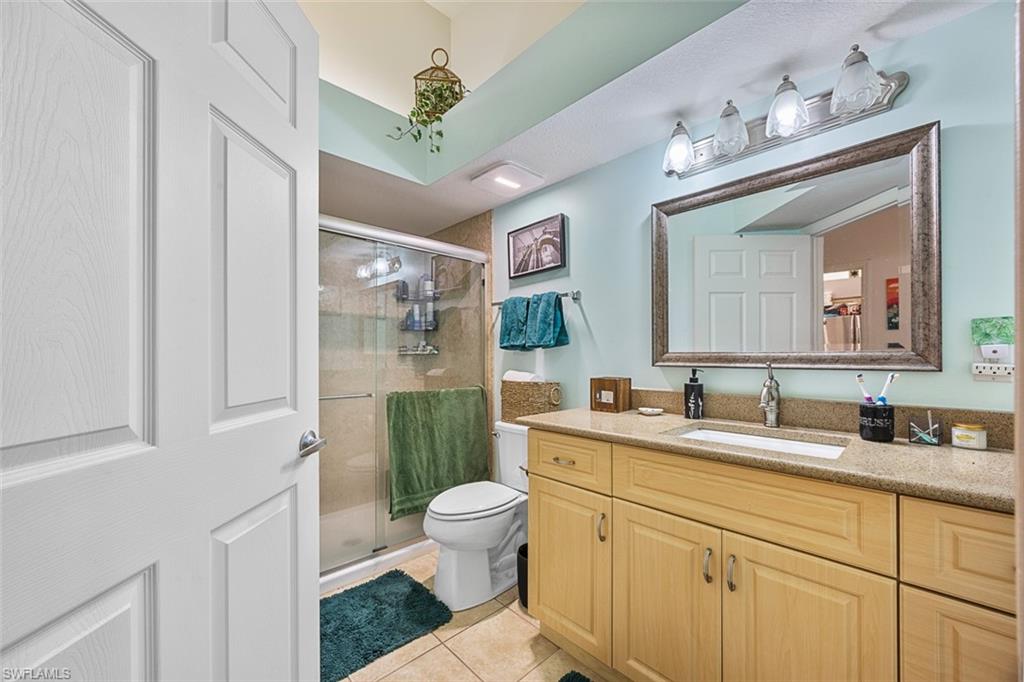 25727 Lake Amelia WAY N # 204