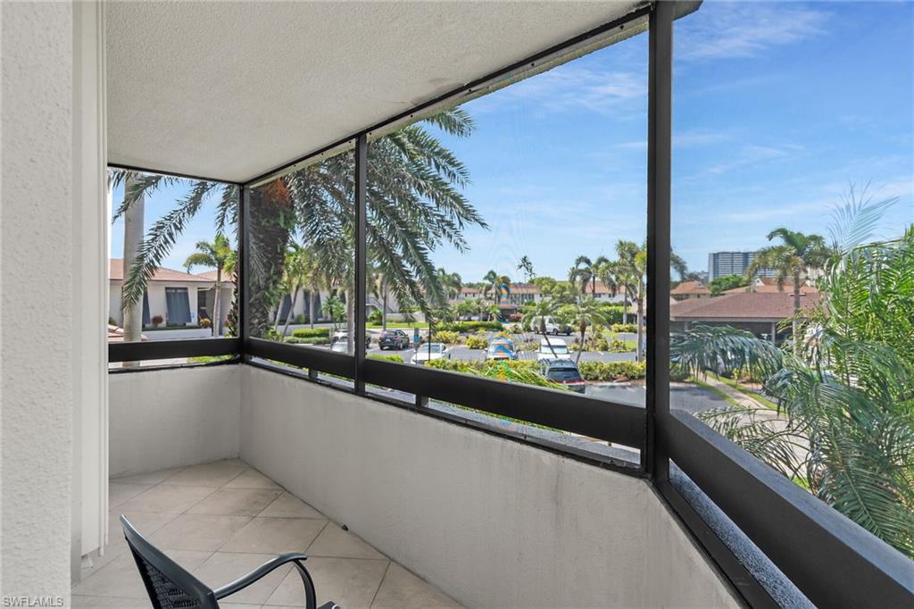 651 Seaview CT # B202