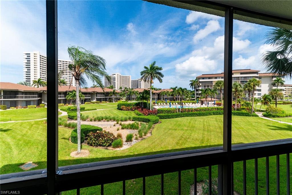 651 Seaview CT # B202