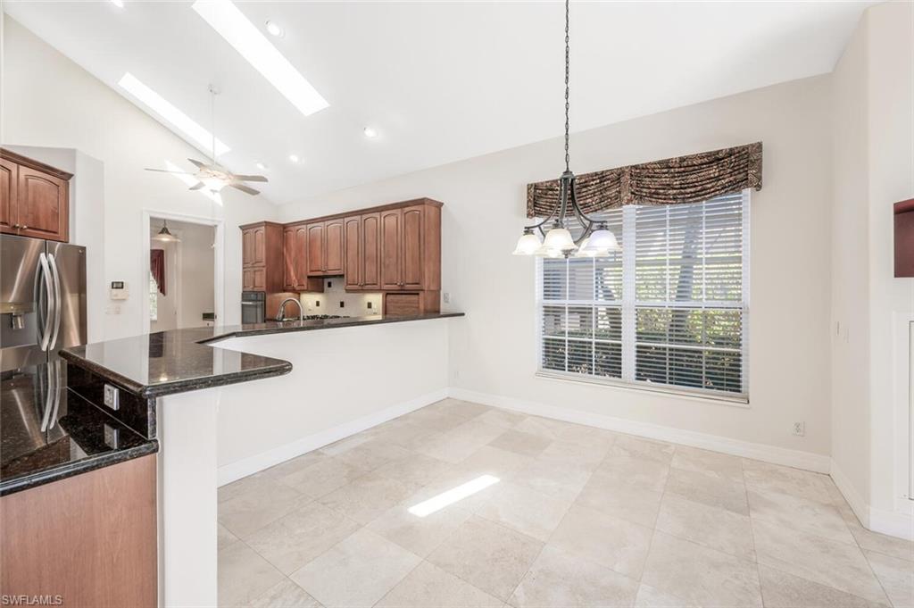 5072 Kensington High ST