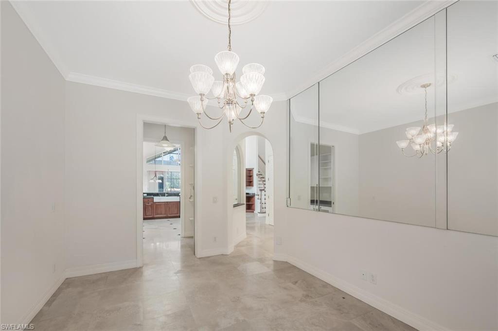 5072 Kensington High ST