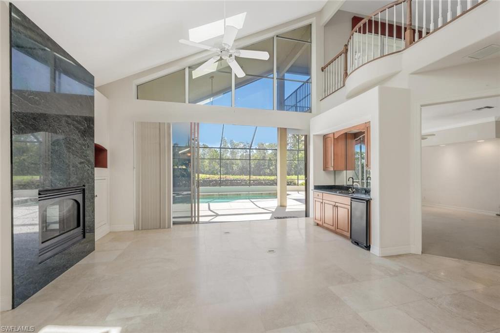 5072 Kensington High ST