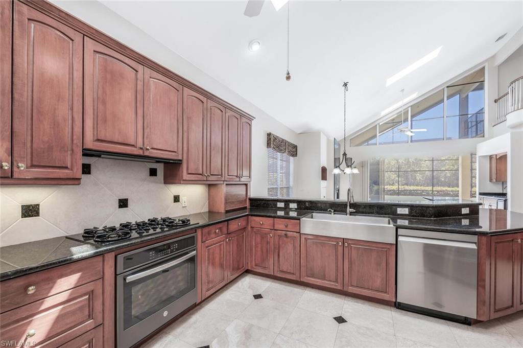 5072 Kensington High ST