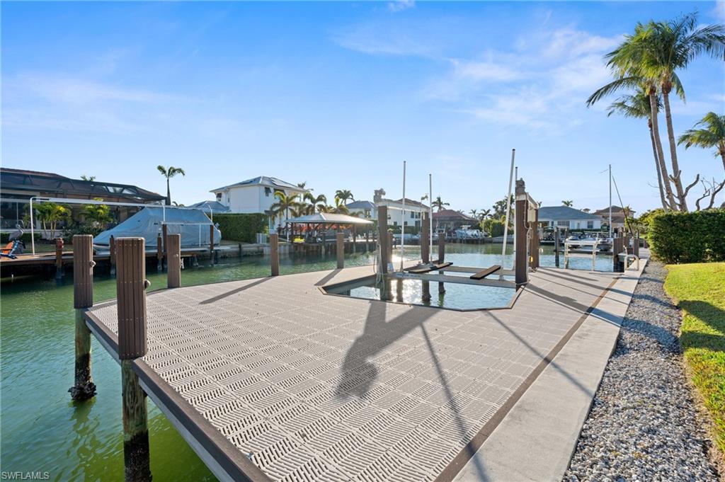 821 Magnolia CT