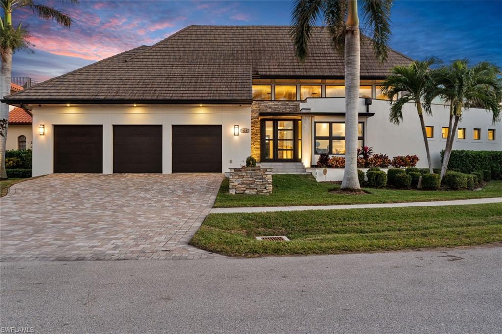 821 Magnolia CT