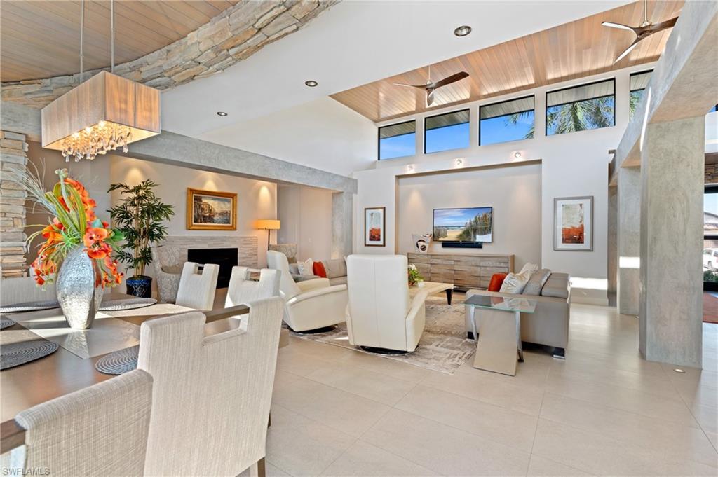 821 Magnolia CT