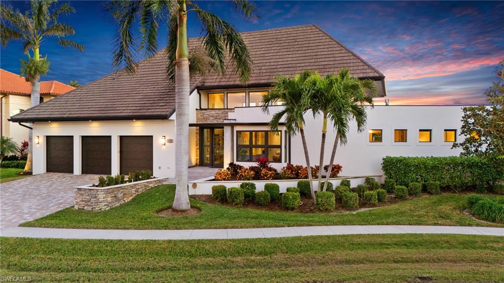821 Magnolia CT