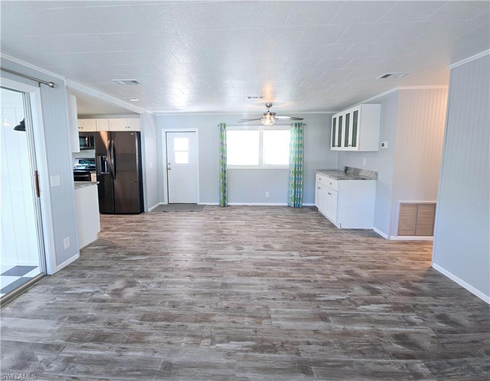 130 Enchanting BLVD # 130 Unit: E-130