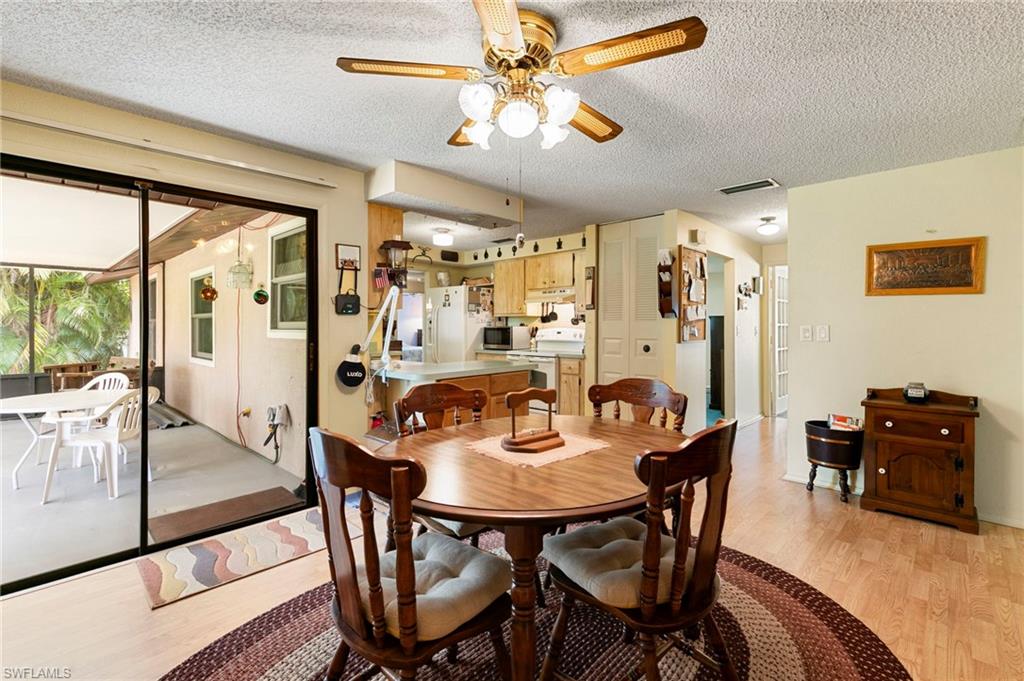 19085 Coconut RD