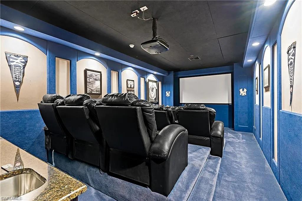 1435 Osprey AVE
