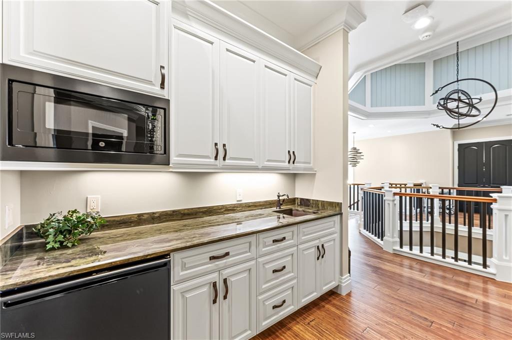 1611 Collingswood CT
