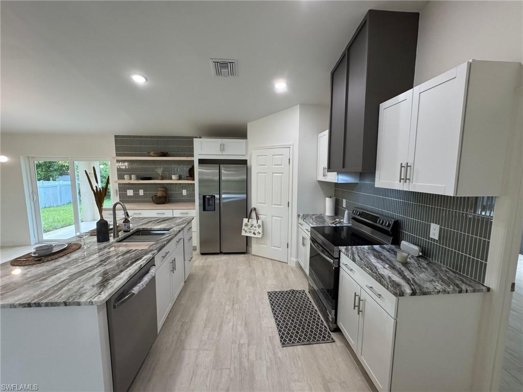 1027 Alfreda AVE